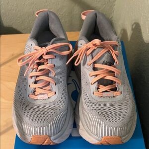 Stylish Gray and Pink Women's Sneakers